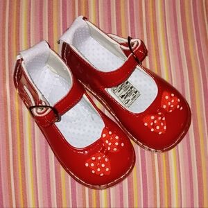 - PATENT LEATHER MARYJANE W/BOWS NWOT
